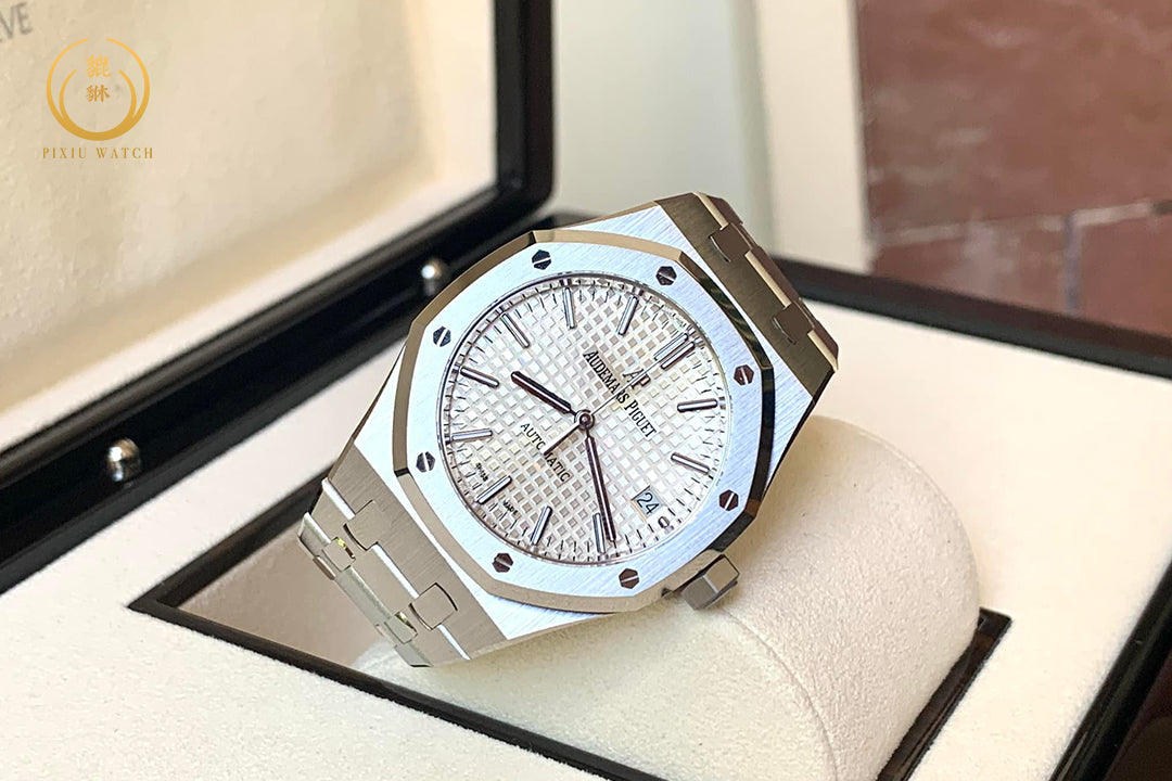 Audemars Piguet Royal Oak 15450st White Dial