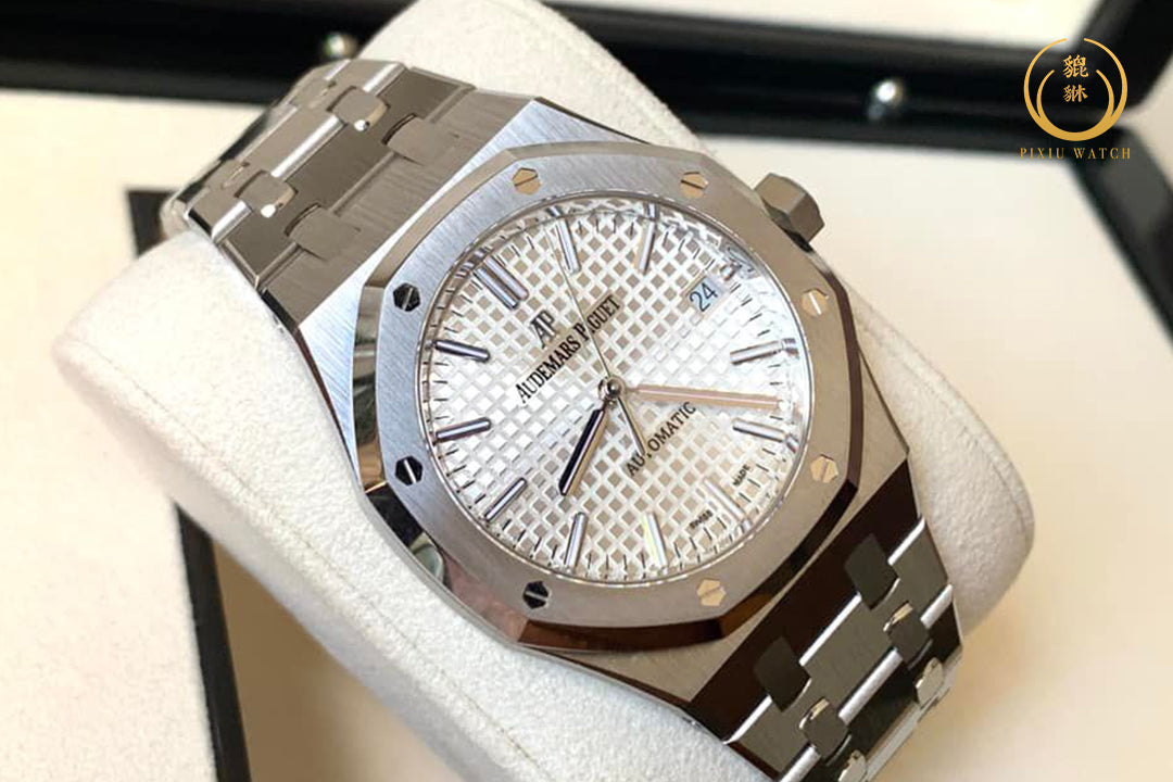 Audemars Piguet Royal Oak 15450st White Dial