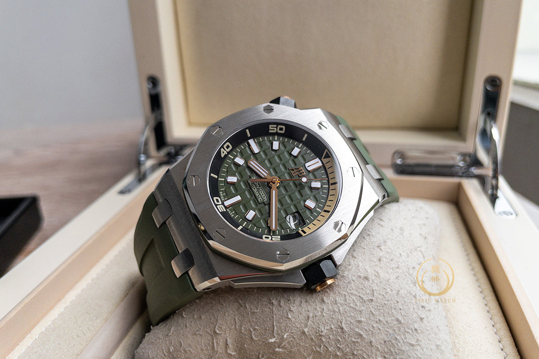 Audemars Piguet ROO Diver 15720ST