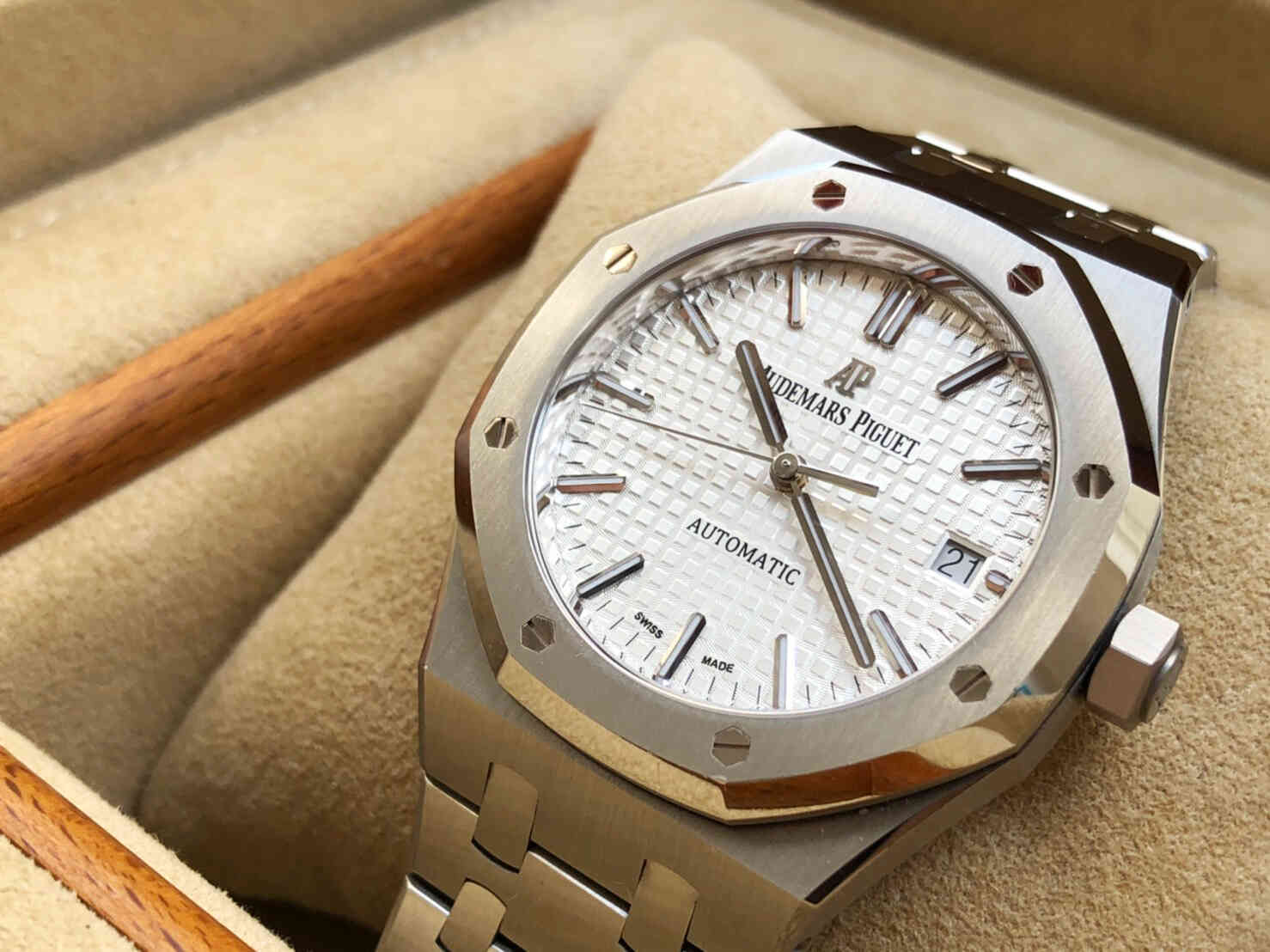 Audermar Piguet Royal Oak 15450st Silver Dial