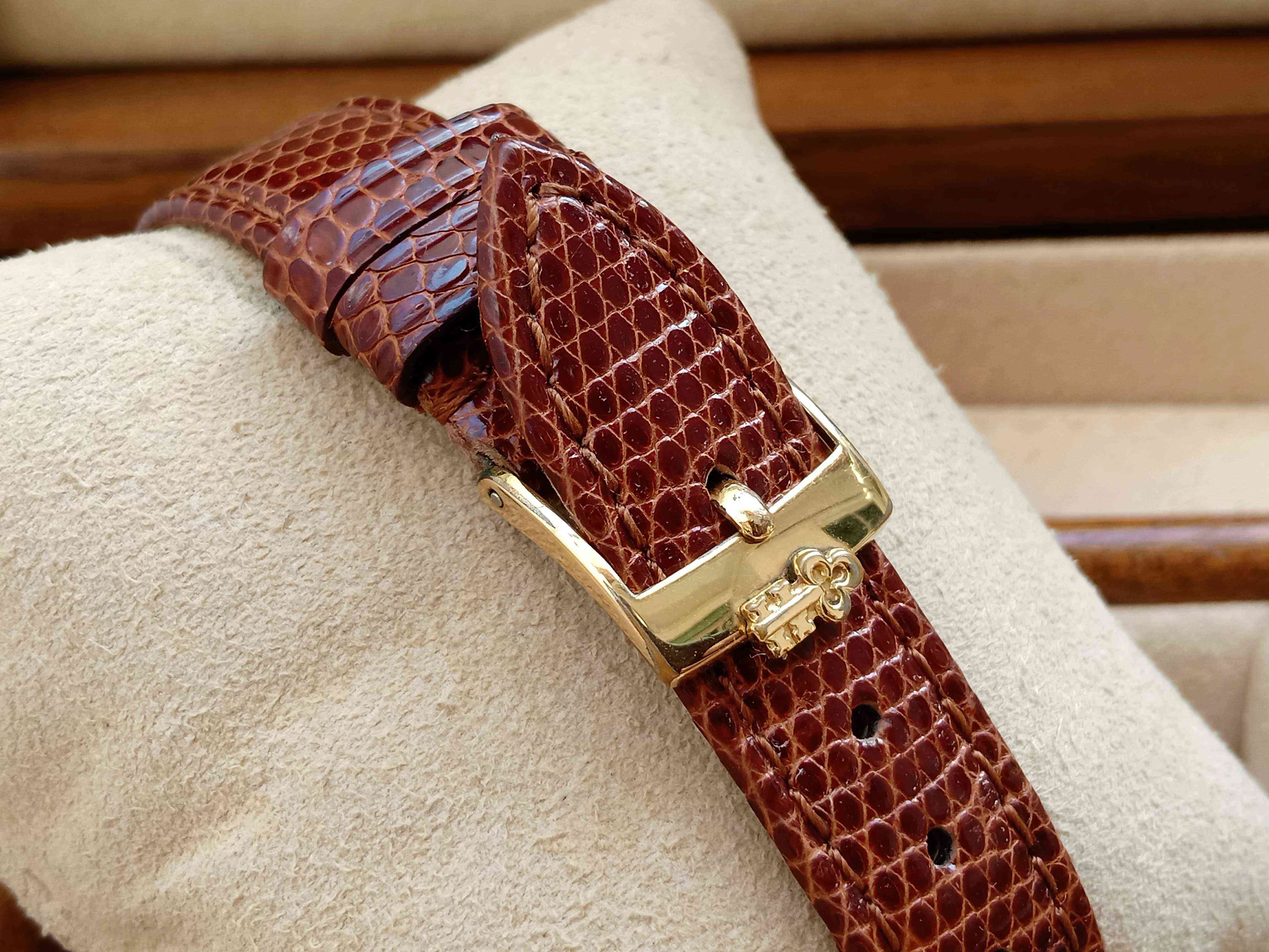 Corum Coin 10 Dollars Manual Winding