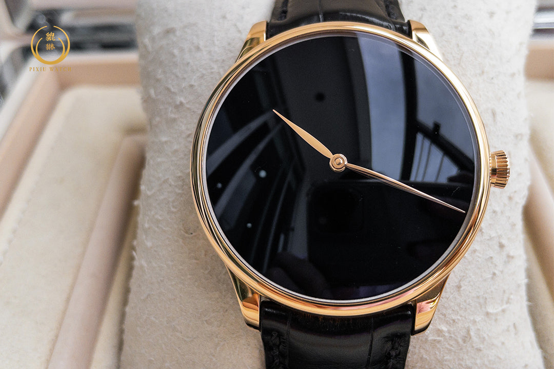 H. Moser & Cie. Venturer Vantablack Red Gold