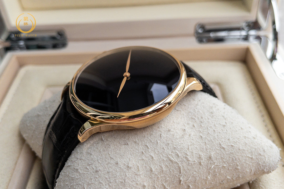 H. Moser & Cie. Venturer Vantablack Red Gold