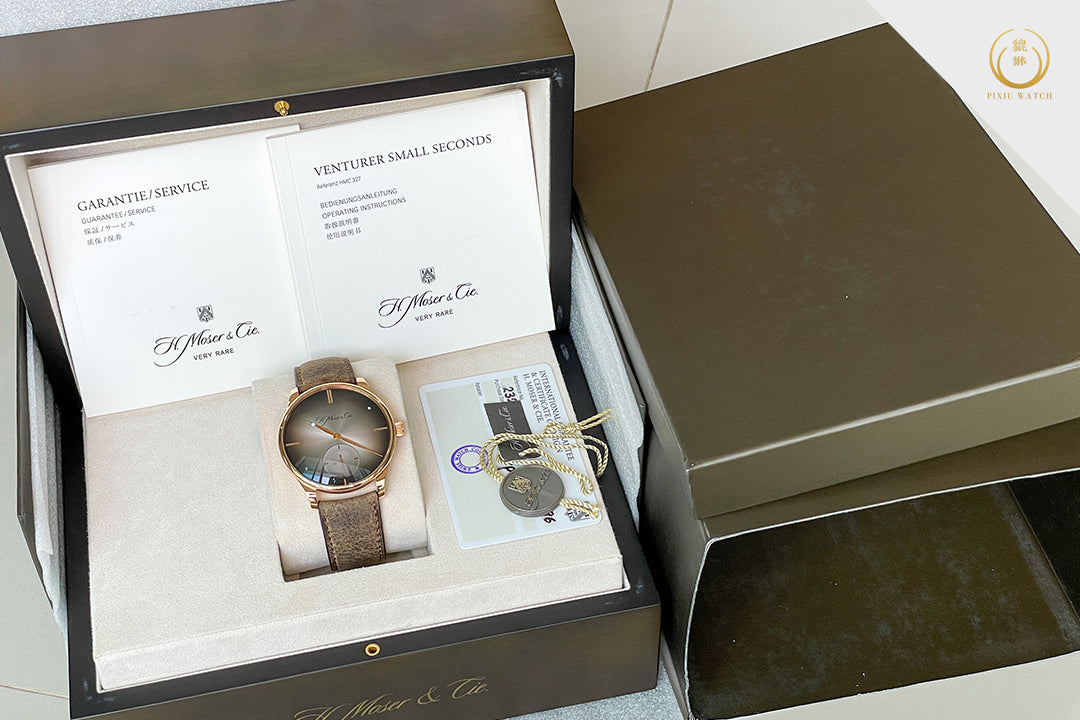 H.Moser & Cie. Venturer XL Small Seconds Grey Purity Limited 100 Pcs.