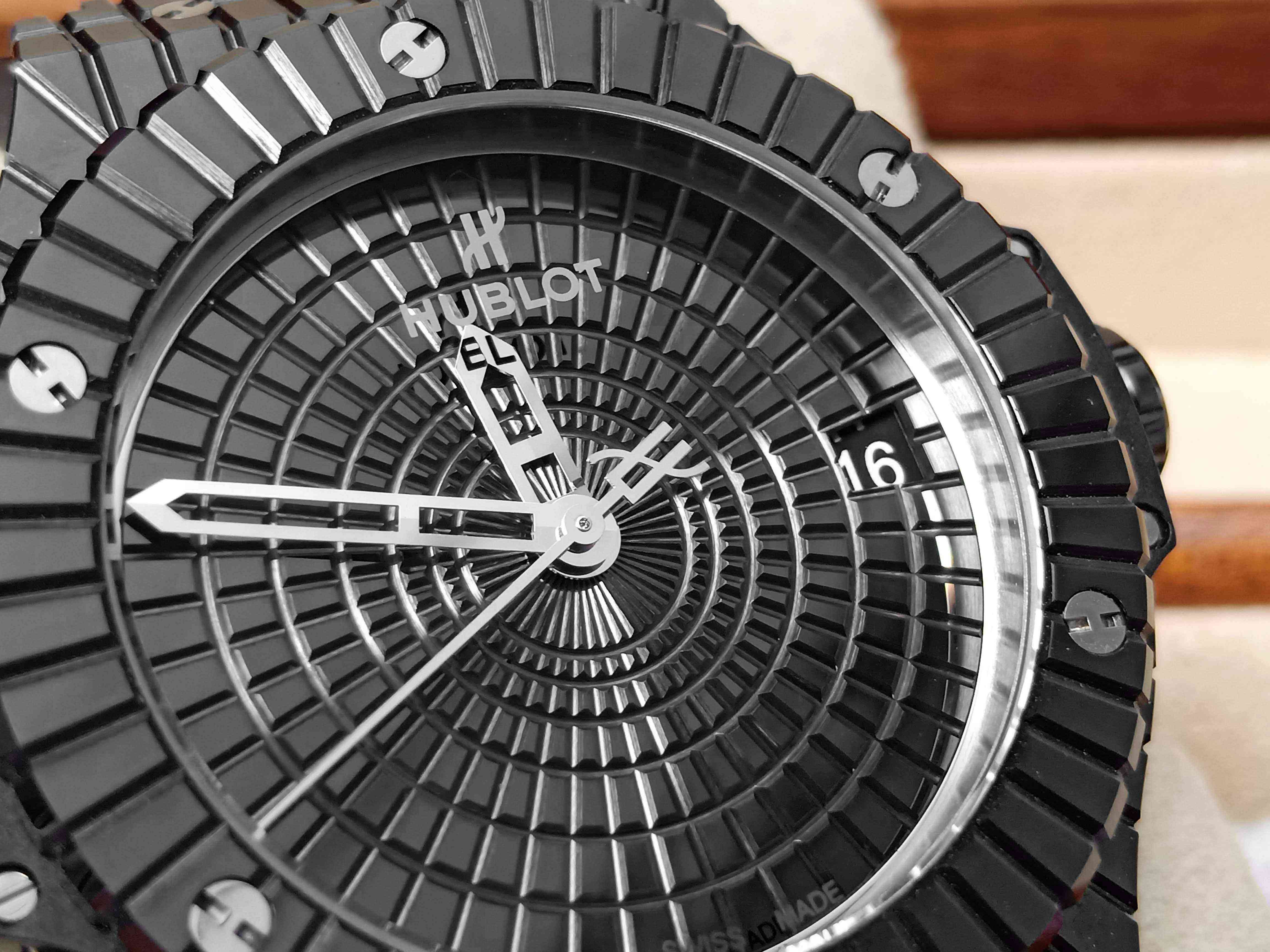 Hublot Bigbang Ceramic Cavier