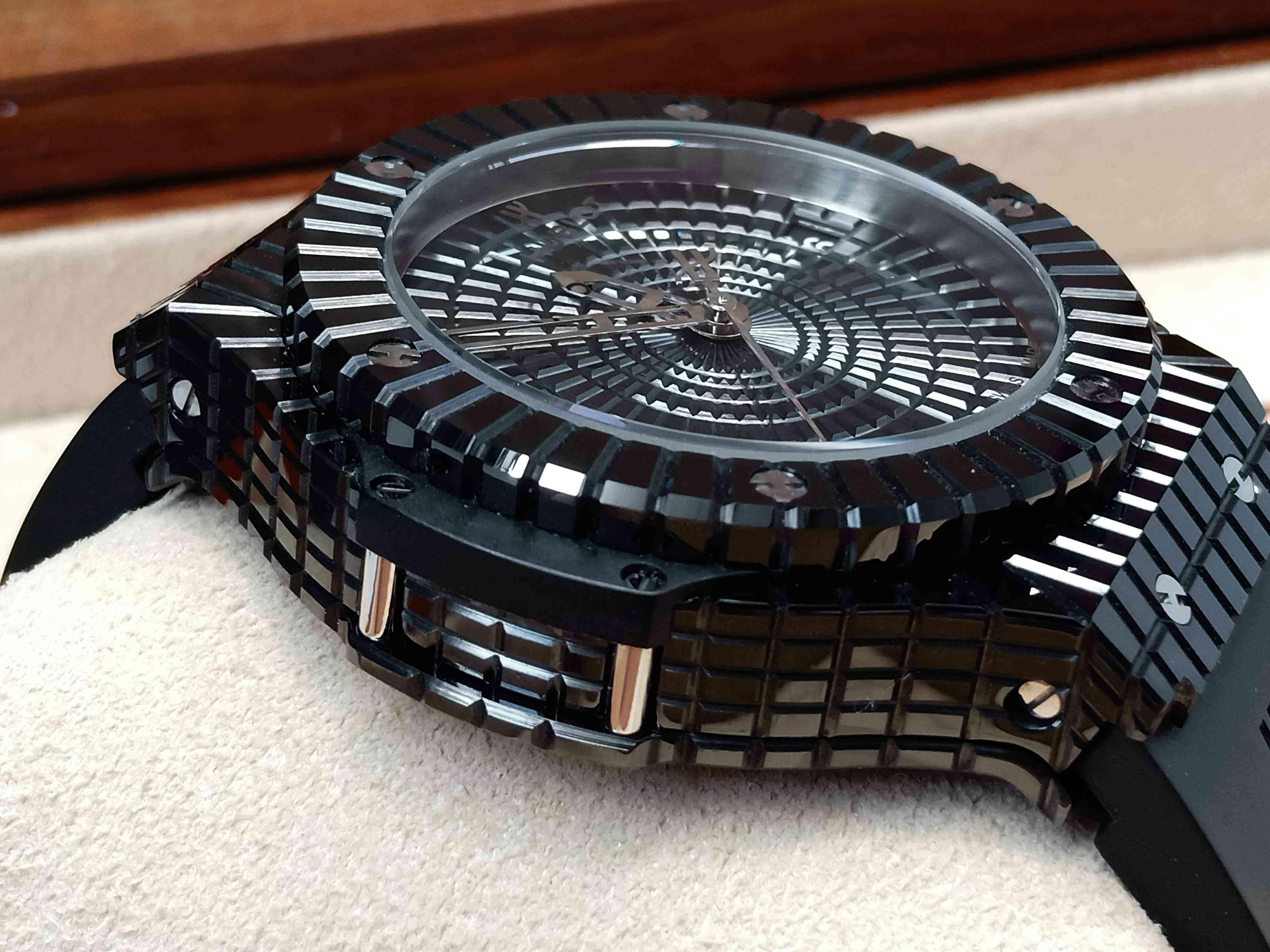 Hublot Bigbang Ceramic Cavier