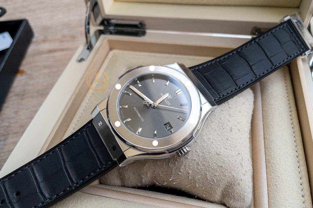 “ของใหม่” Hublot Classic Fusion Racing Grey Titanium