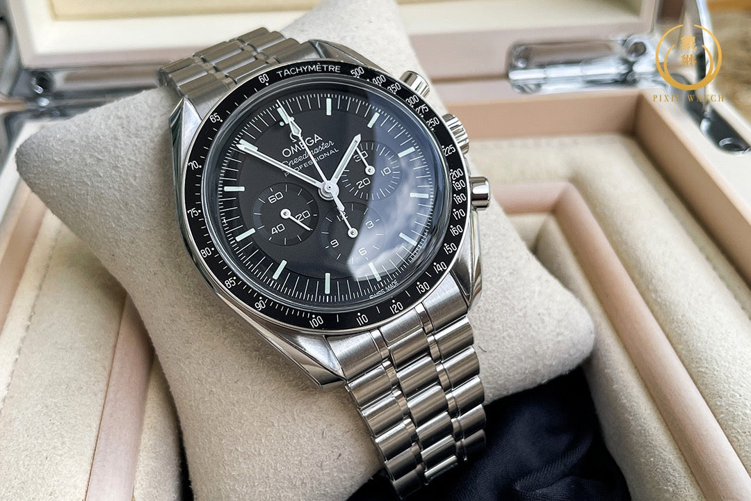 Omega Speedmaster Moonwatch Chronograph