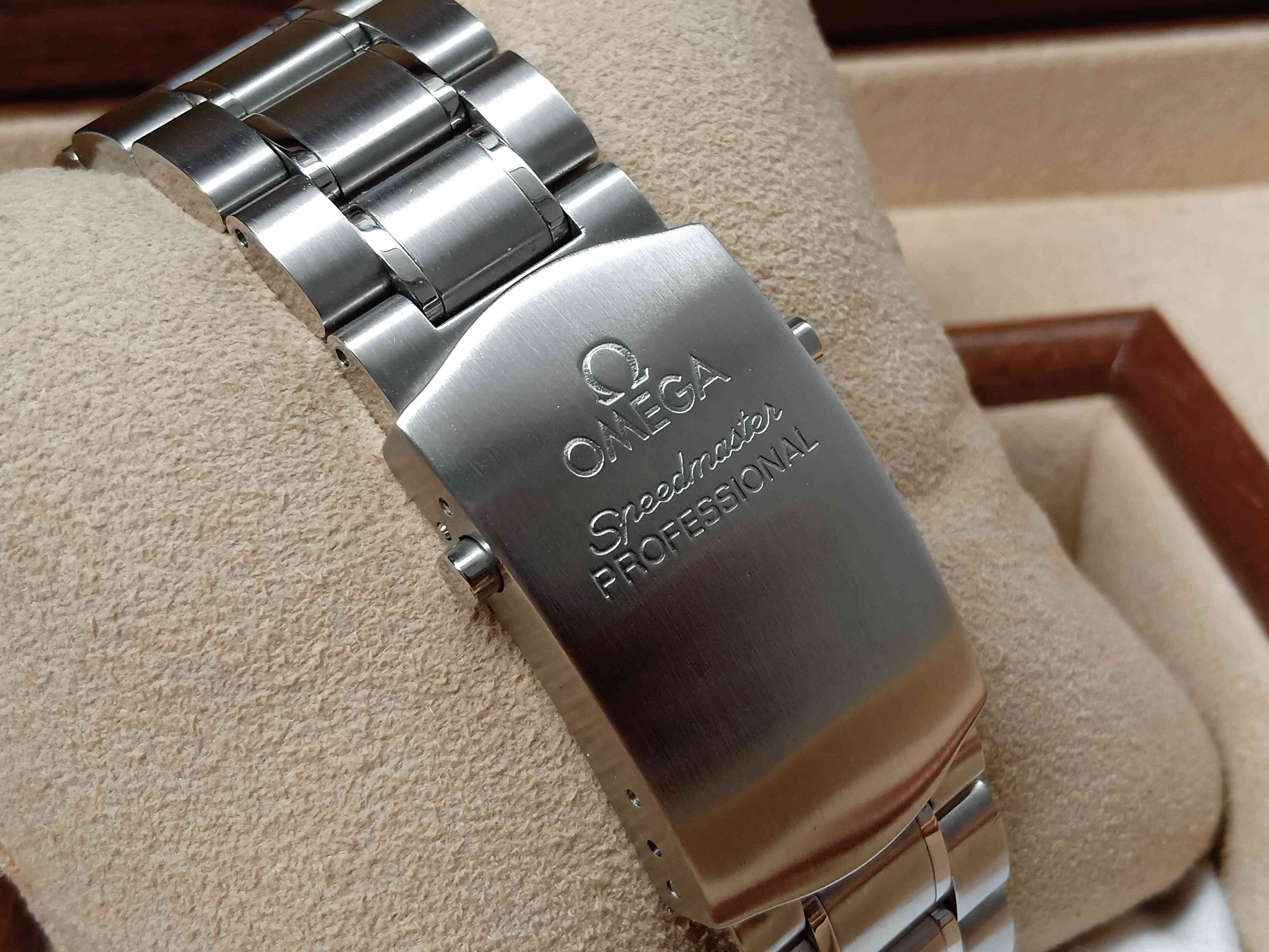Omega Speed Master Limited Apollo11 35th Aniversary Panda Dial
