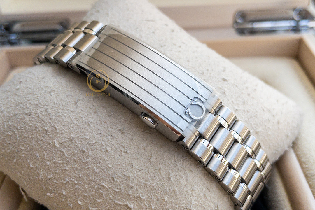 Omega Speedmaster Chronoscope Master Chronometer