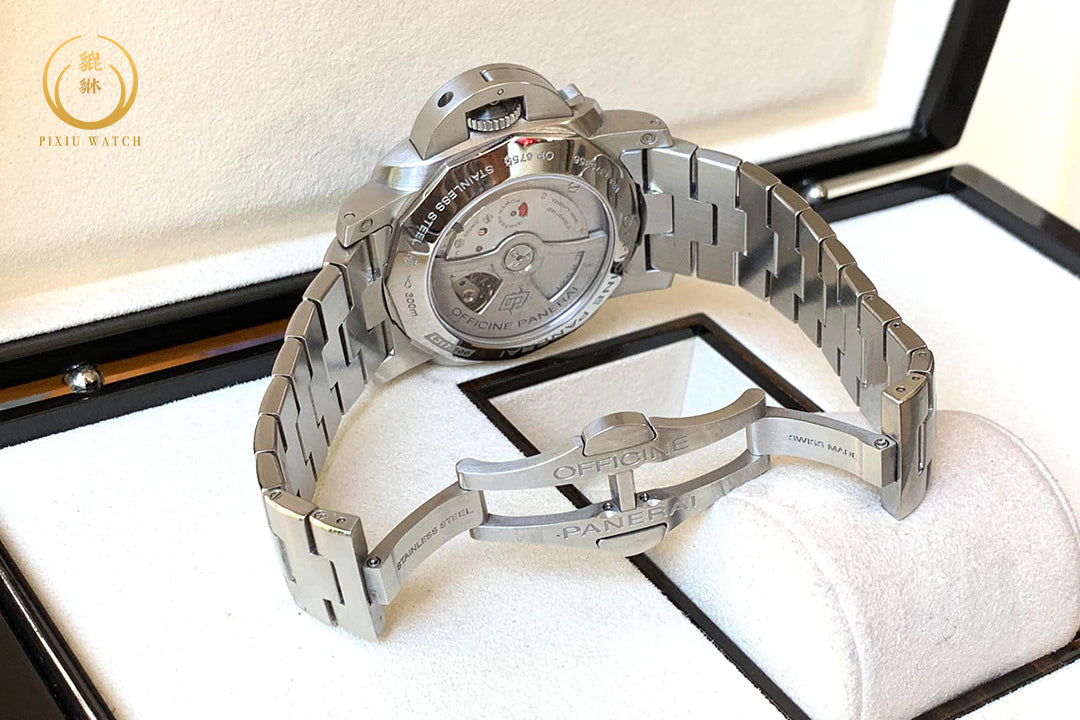 Panerai Luminor 329 GMT 3 Days