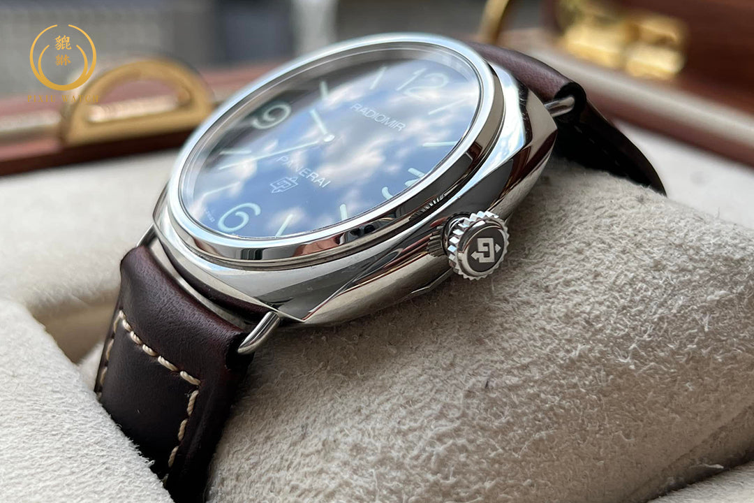 Panerai Radiomir PAM00753 Base Logo