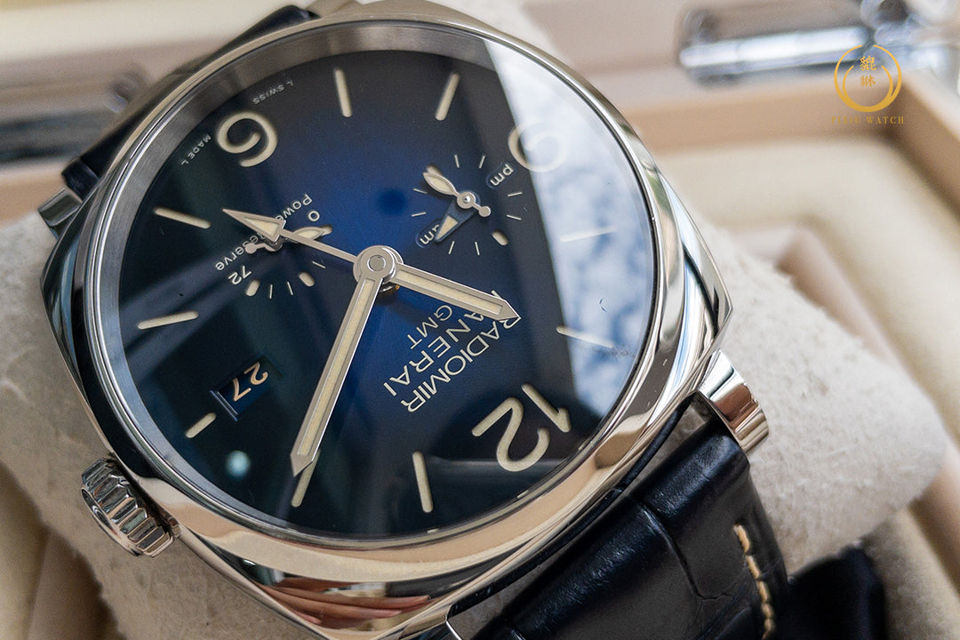 Panerai Radiomir PAM00946 GMT Power Reserve