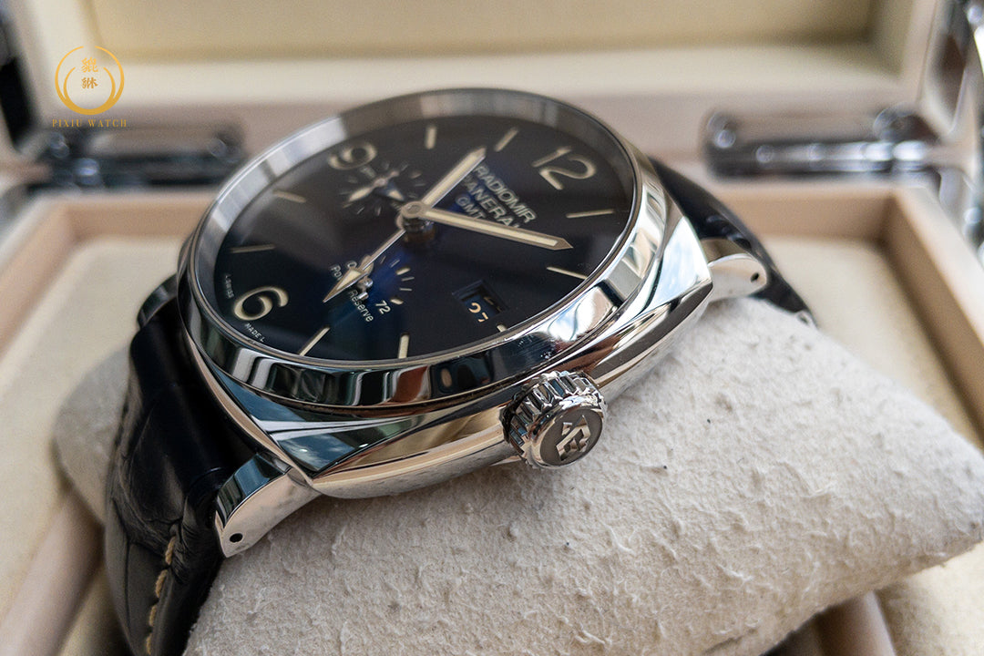 Panerai Radiomir PAM00946 GMT Power Reserve