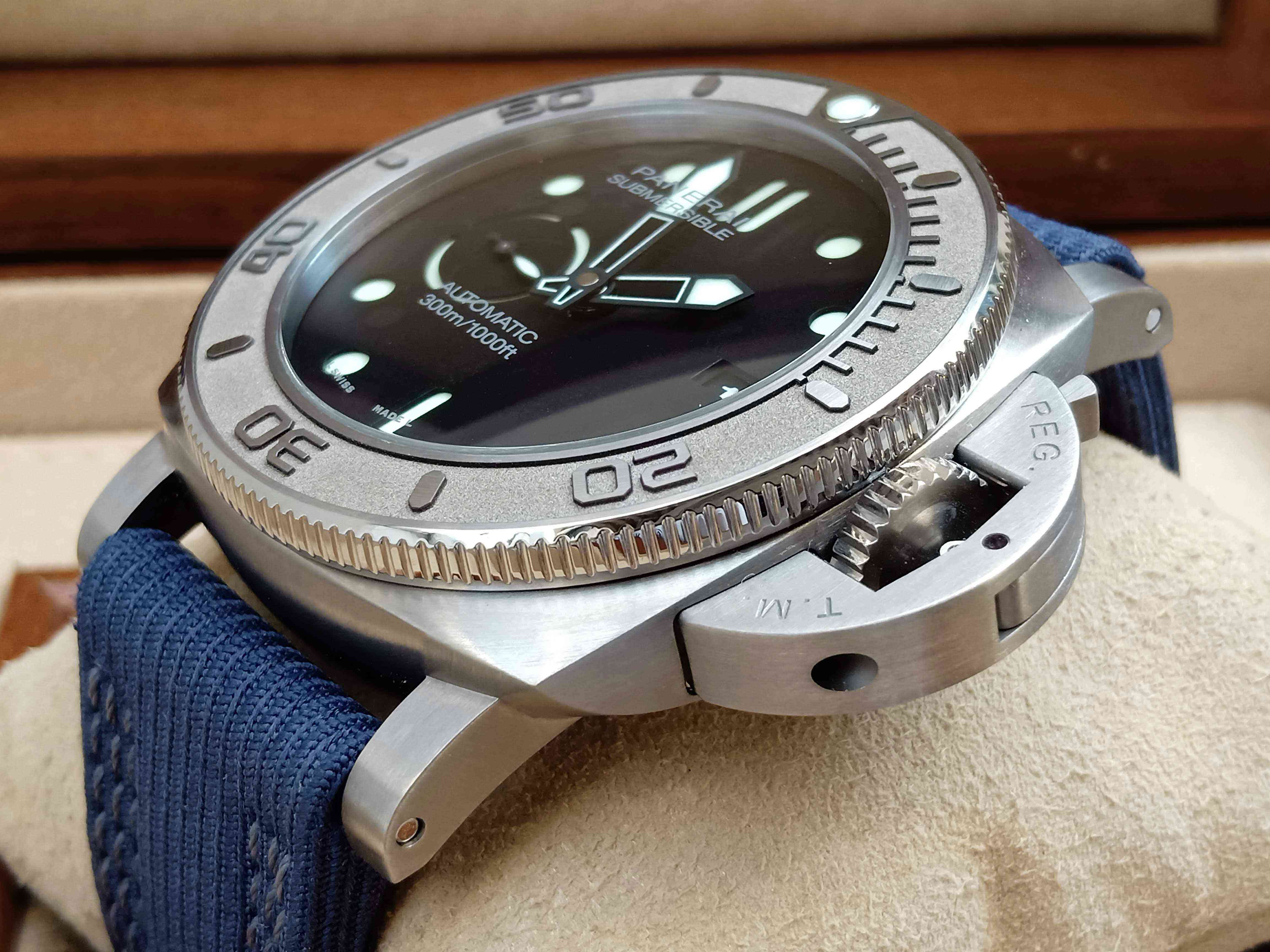Panerai Submersible Mike Horn Edition PAM984