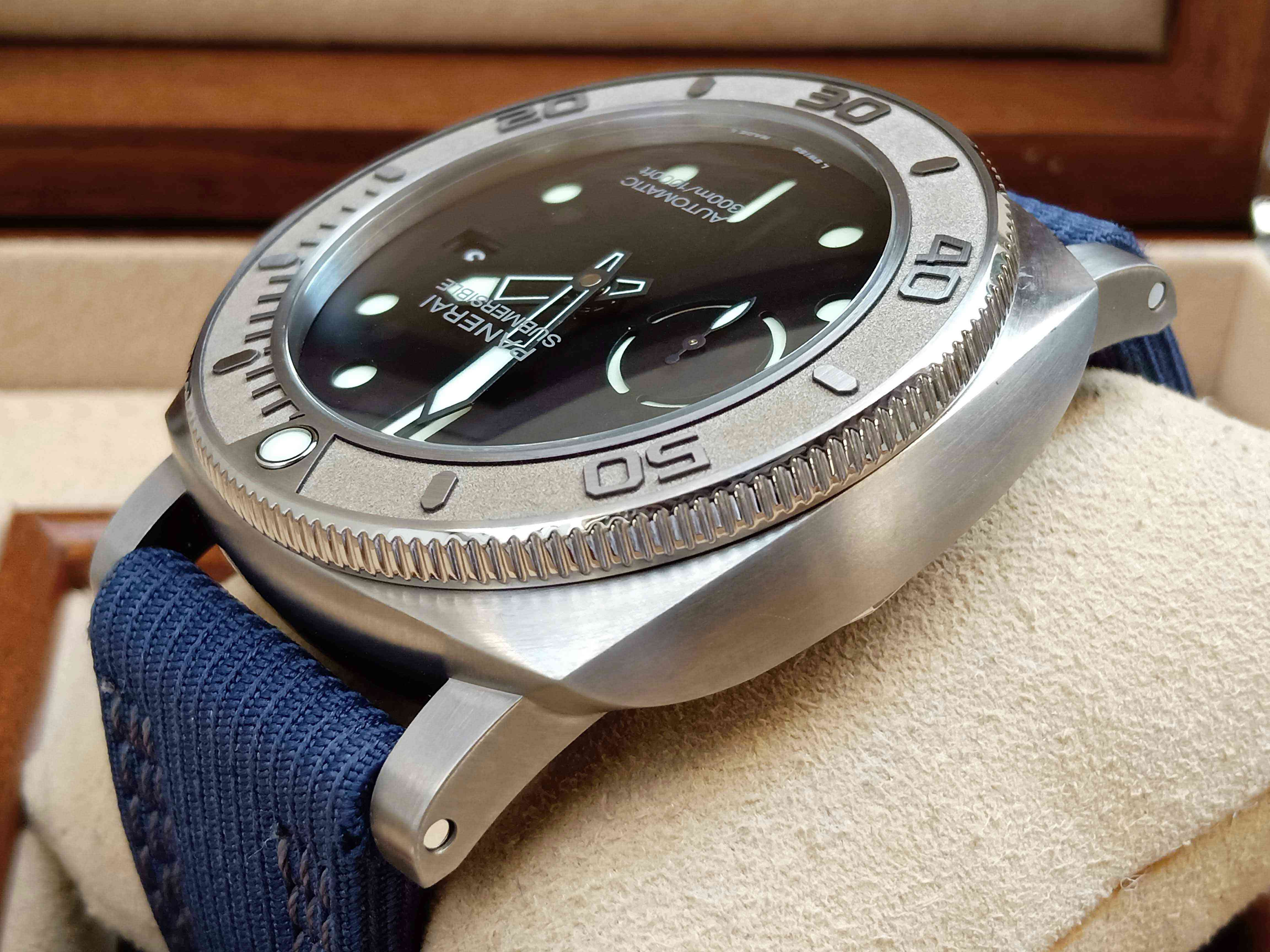 Panerai Submersible Mike Horn Edition PAM984