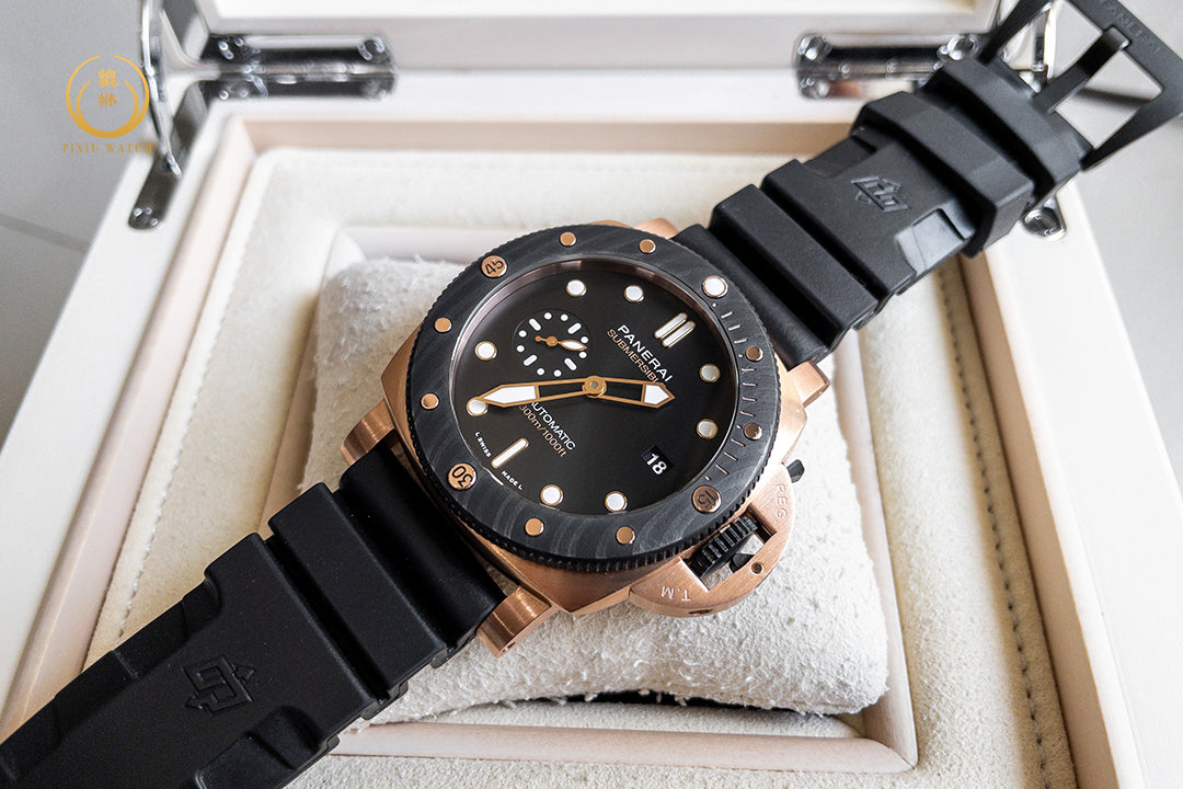 Panerai Submersible PAM00974 GoldTech