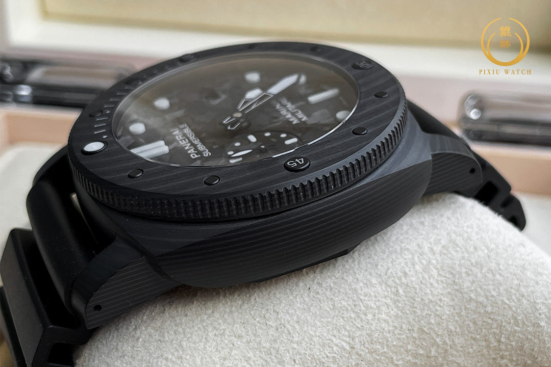 Panerai Submersible PAM00979 Carbotech