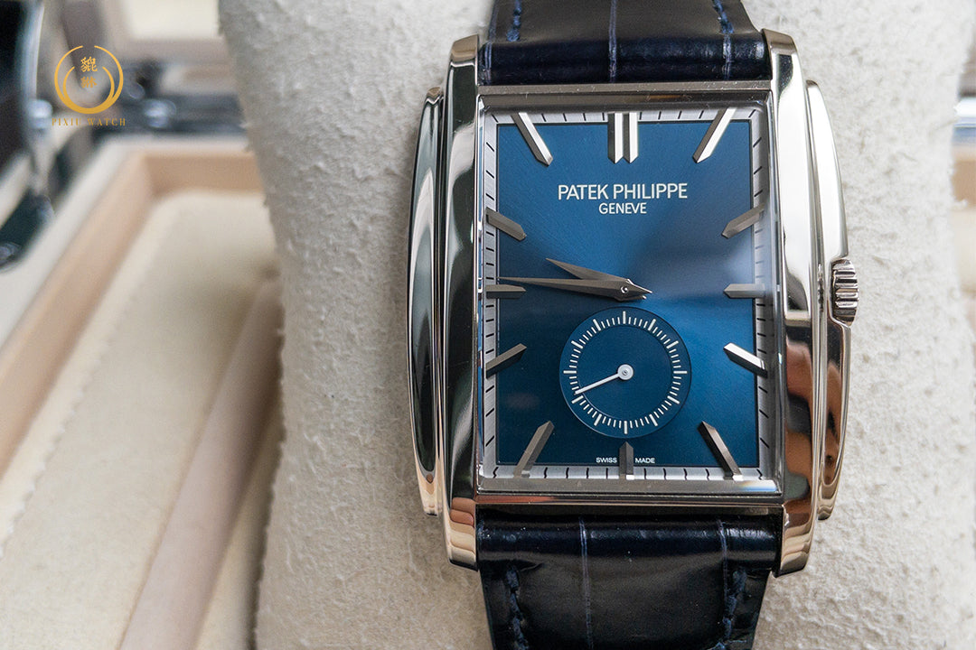 Patek Philippe Gondolo 5124G-011 White Gold Blue Dial