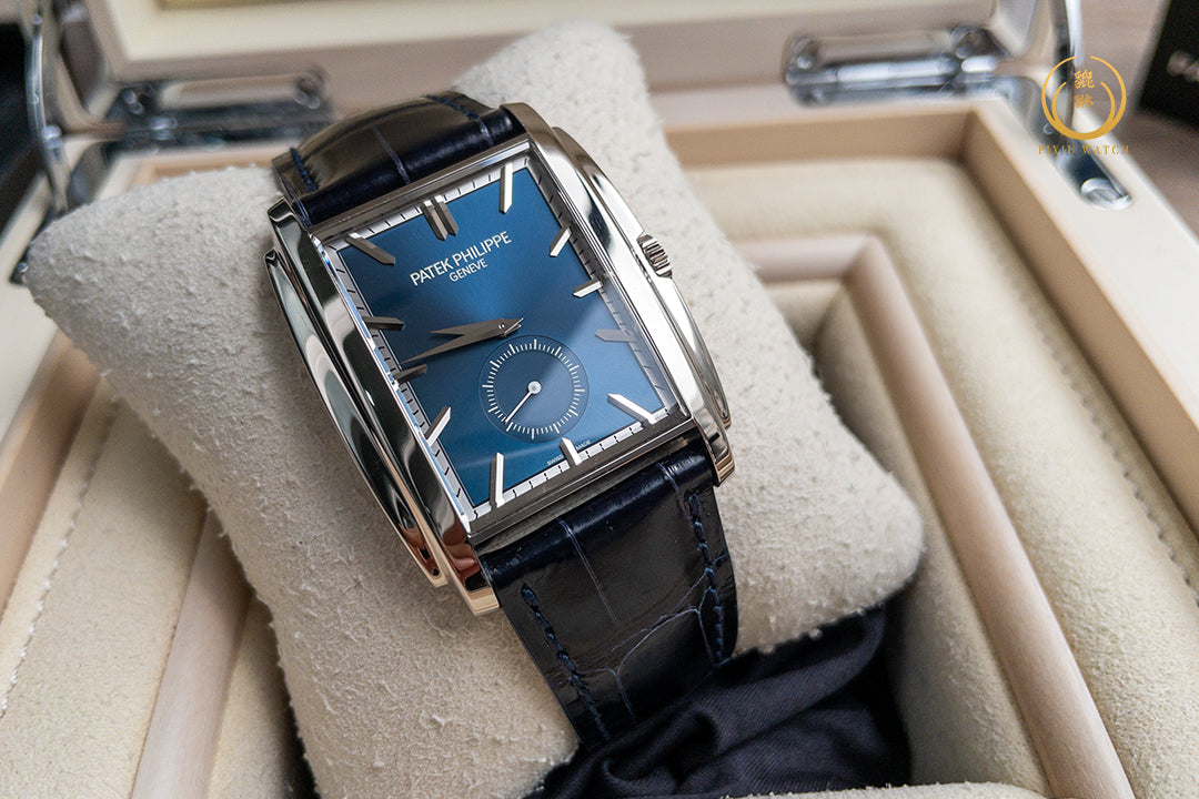 Patek Philippe Gondolo 5124G-011 White Gold Blue Dial