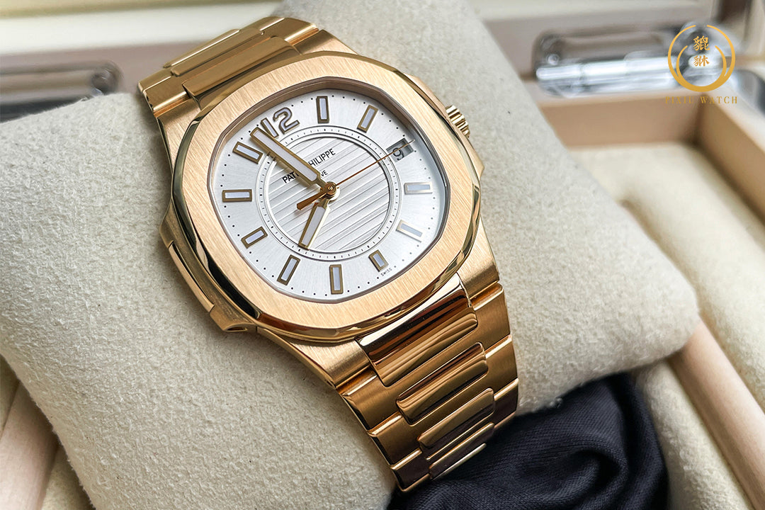 Patek Philippe Nautilus 7011/1R 18C Rose Gold