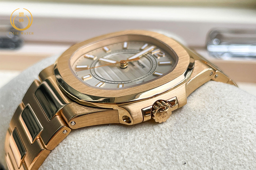 Patek Philippe Nautilus 7011/1R 18C Rose Gold