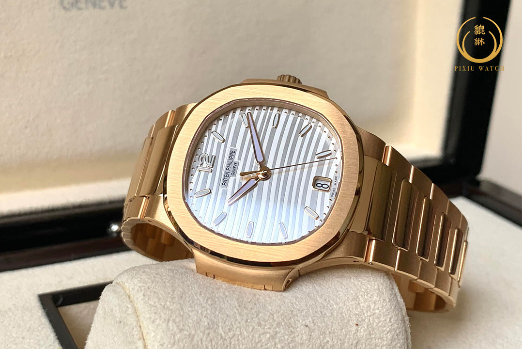 New' Patek Philippe Nautilus 7118/1R-001 Full Rose Gold