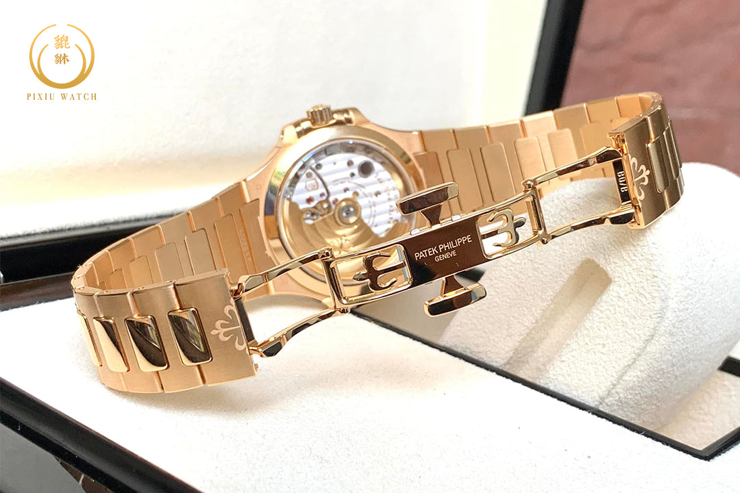 New' Patek Philippe Nautilus 7118/1R-001 Full Rose Gold