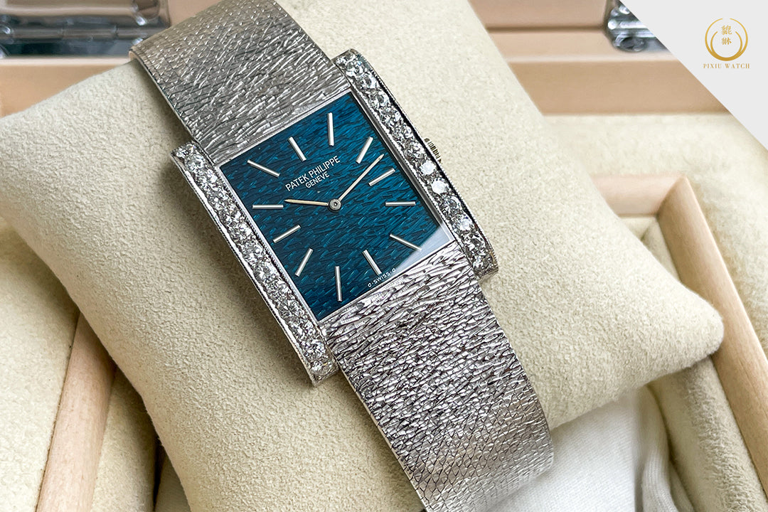 Patek Philippe Vintage Gondolo 3553 18CT White Gold Blue Dial