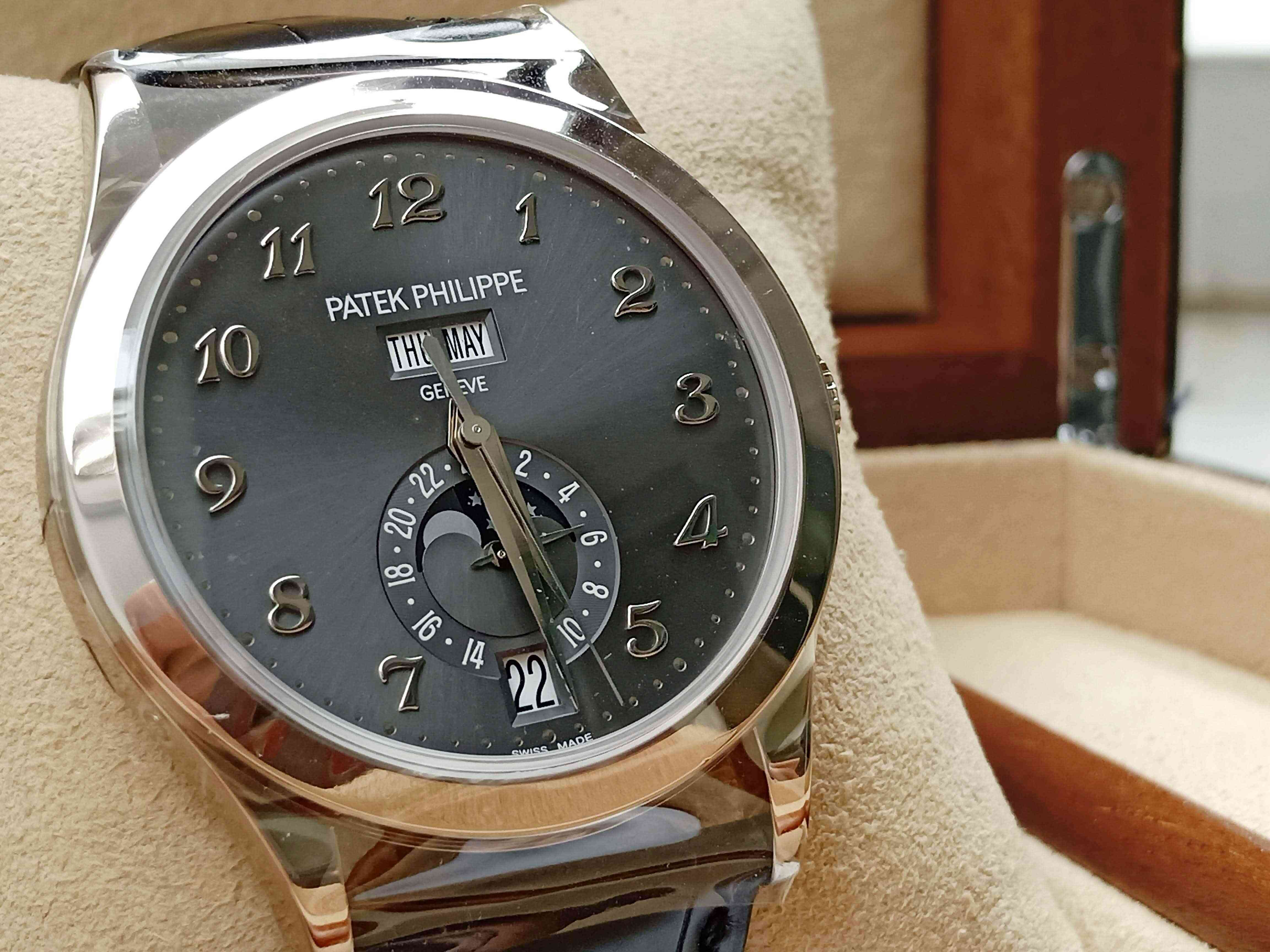 Patek Phillipe Complication 5396 Annual Calendar