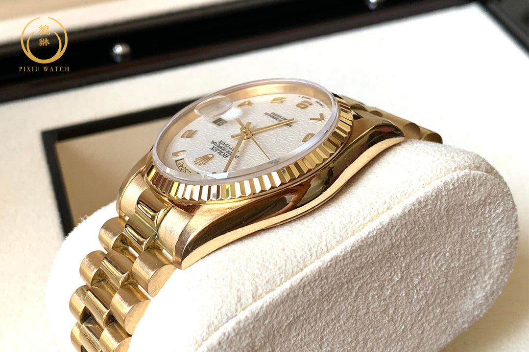 Rolex Day-Date 18238 President Com Dial Yellow Gold