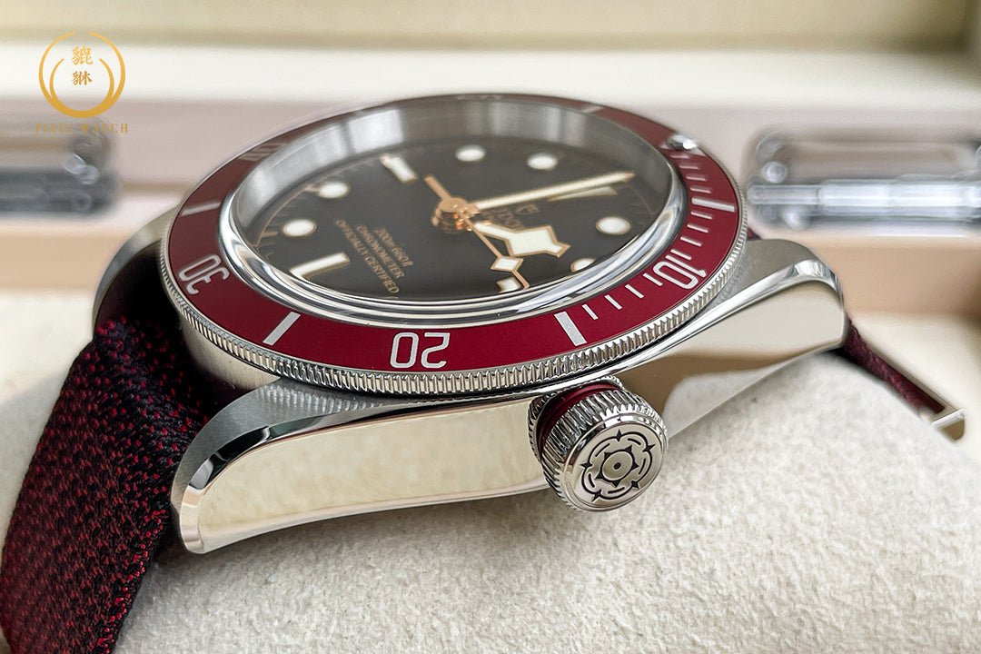 “ของใหม่” Tudor Black Bay Red Burgundy