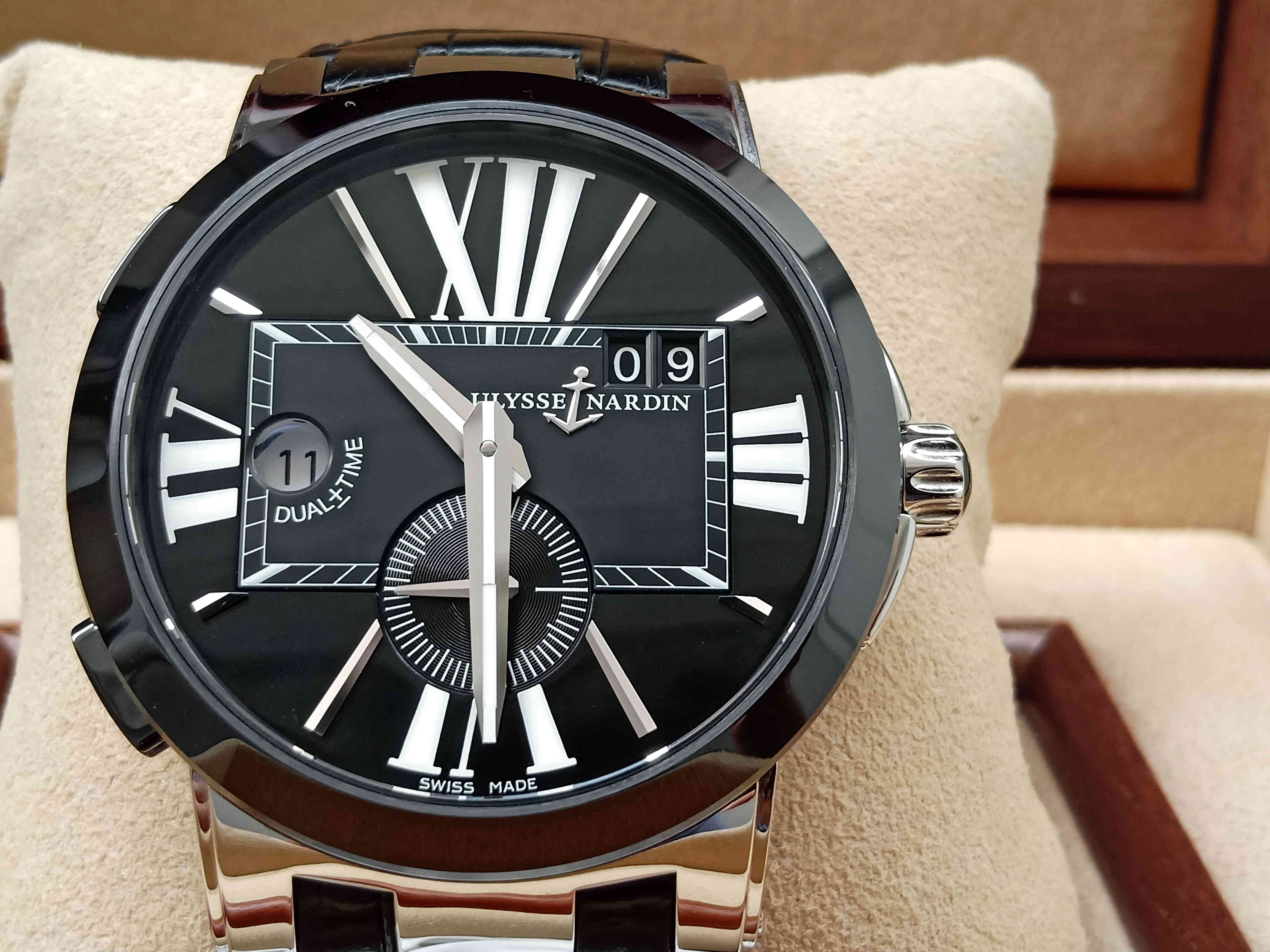 Ulysse Nardin Executive Dual Time