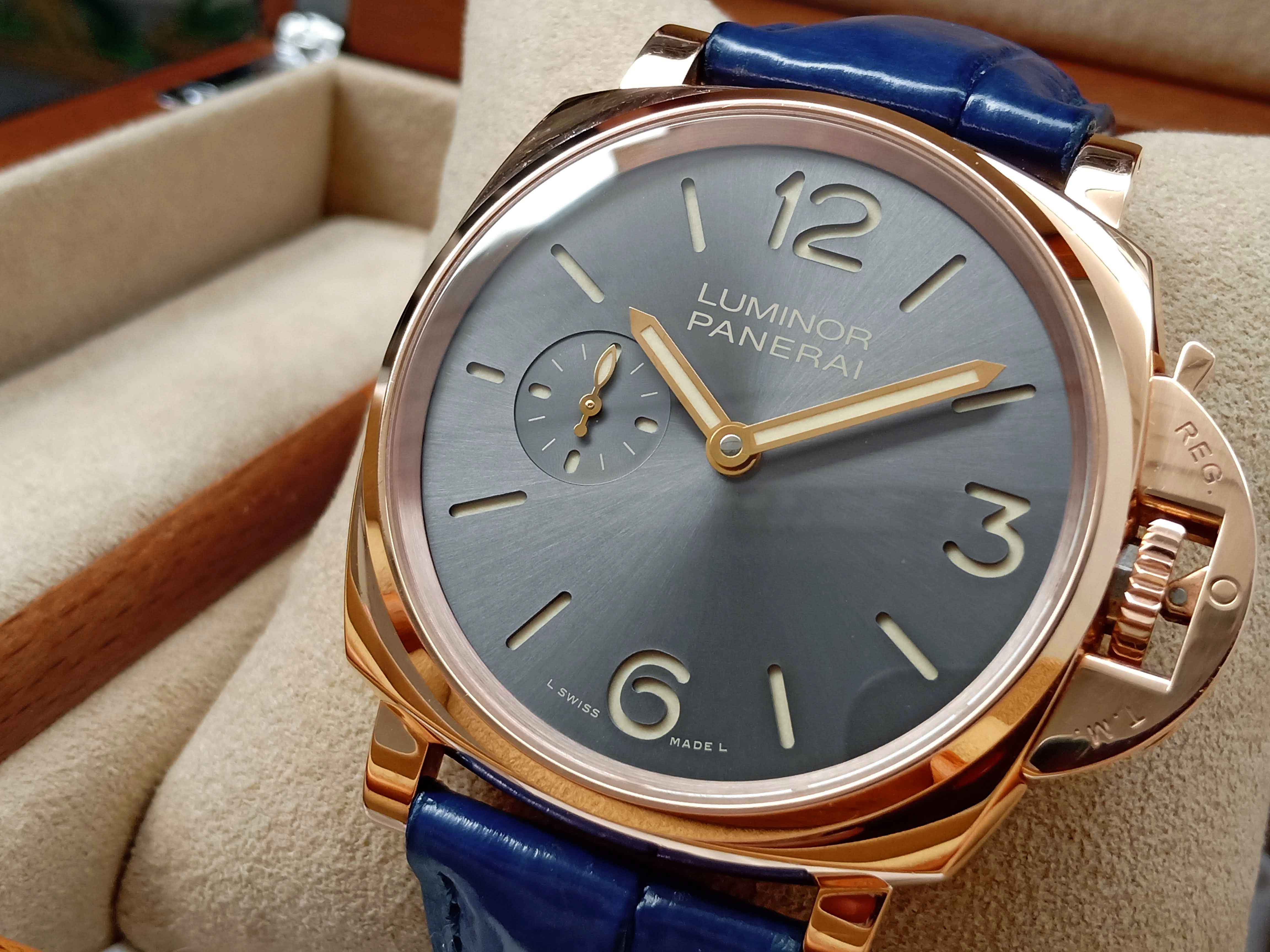 Panerai 00677 Oro Rosso Luminor Due Rose Gold Extra Thin