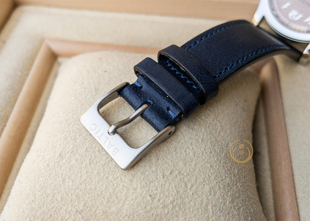 Baltic MR01 Salmon Dial Steel