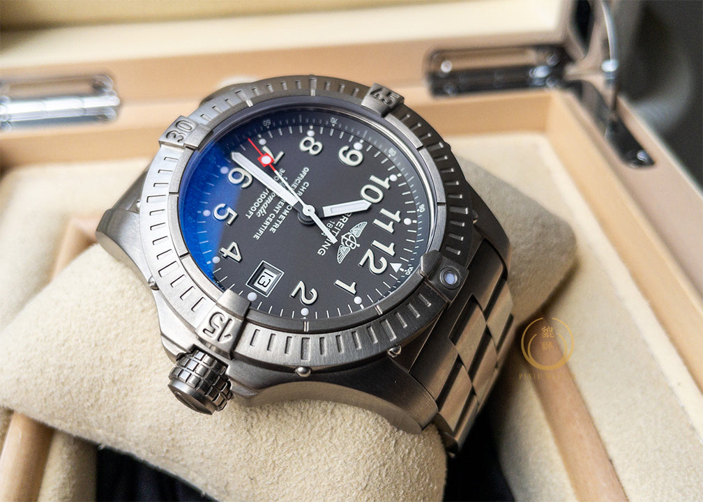Breitling Avenger Seawolf Ti