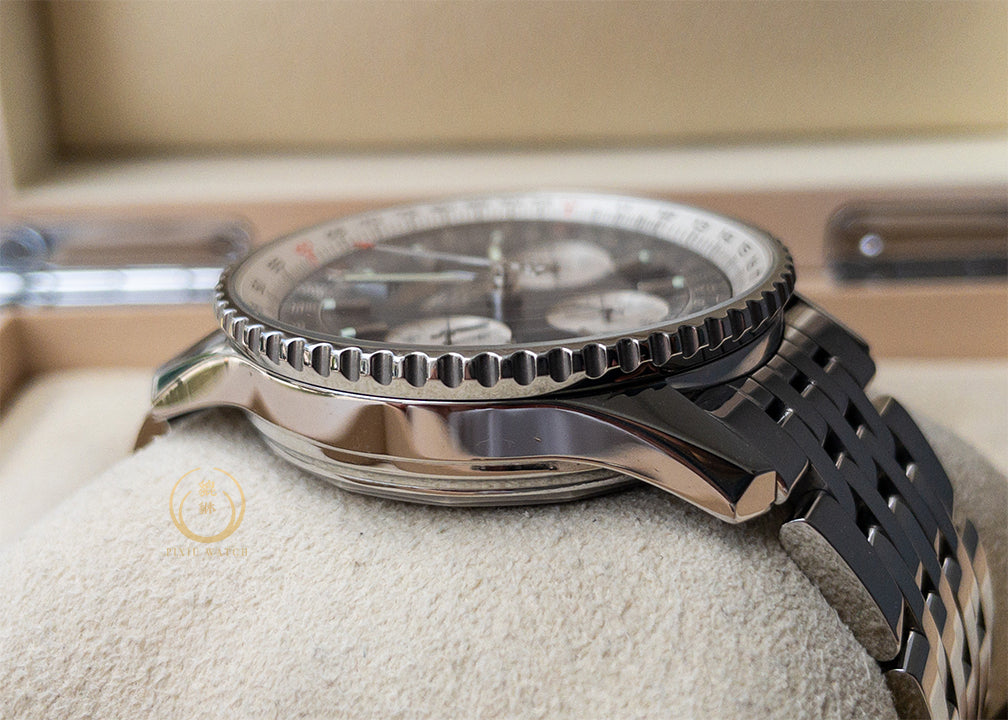 Breitling Navitimer A23322 Steel