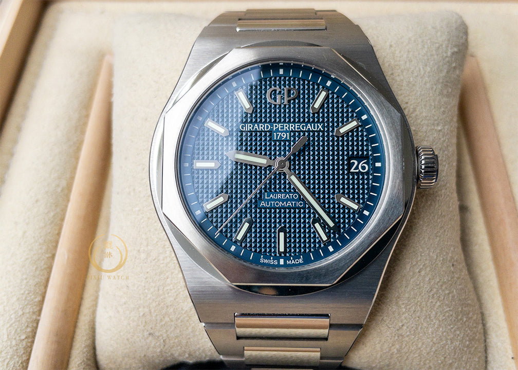 Girard Perregaux Laureato Steel