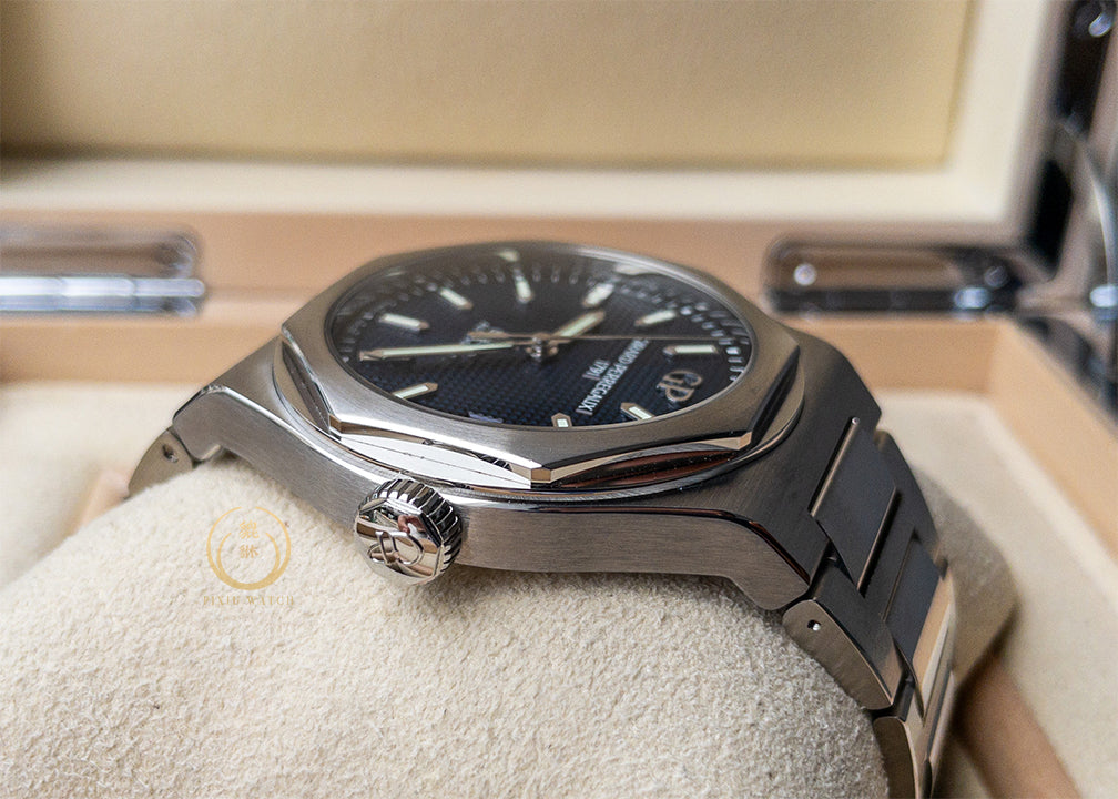 Girard Perregaux Laureato Steel