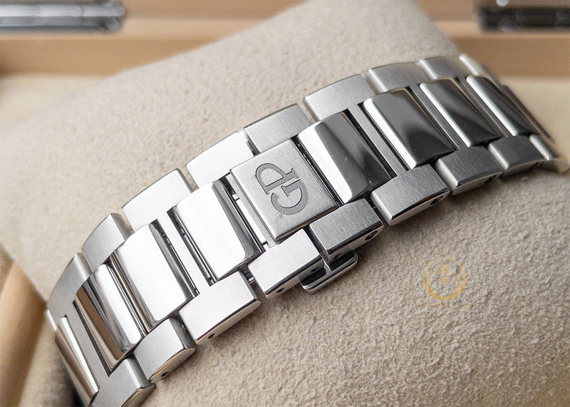 Girard Perregaux Laureato Steel