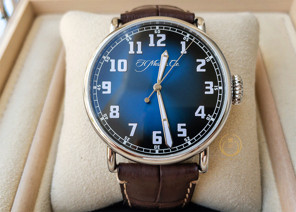H. Moser & Cie. Heritage Funky Blue