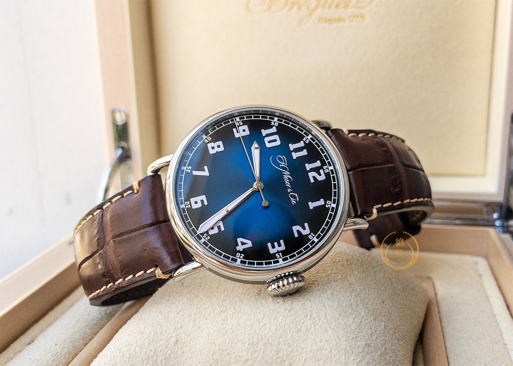 H. Moser Heritage Funky Blue