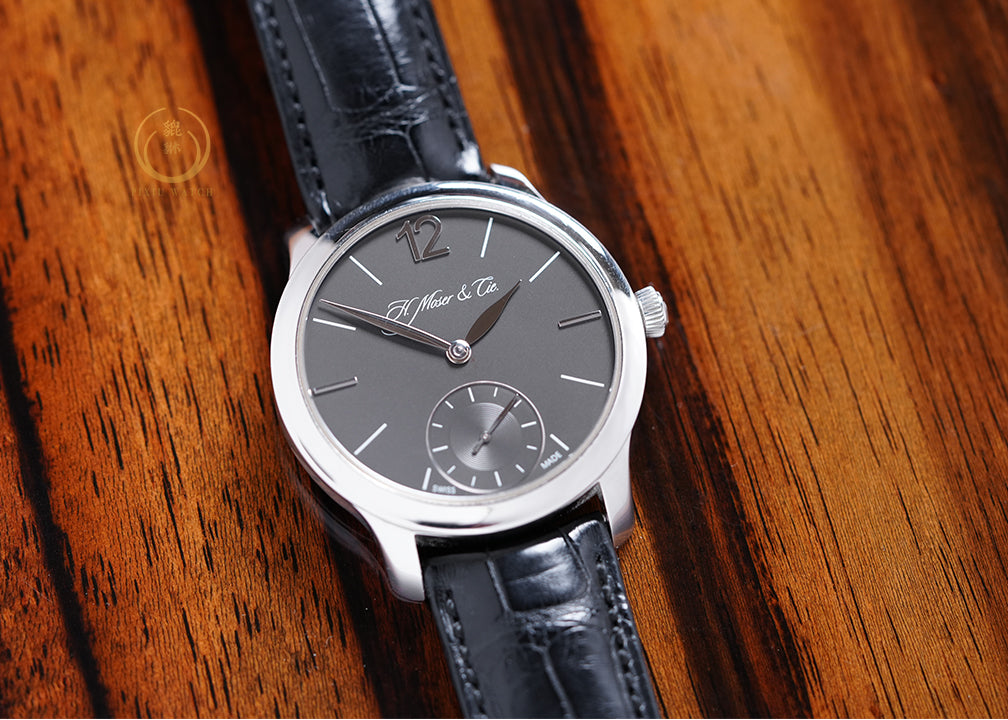 H. Moser & Cie. Mayu Platinum