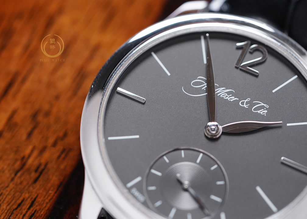 H. Moser & Cie. Mayu Platinum
