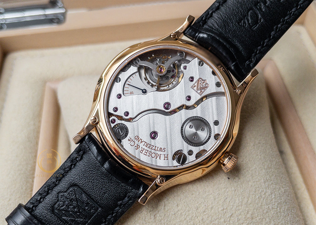 H. Moser & Cie. Vantablack Red Gold