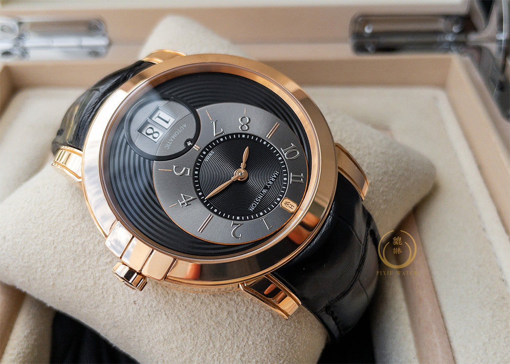 Harry Winston Midnight Big Date