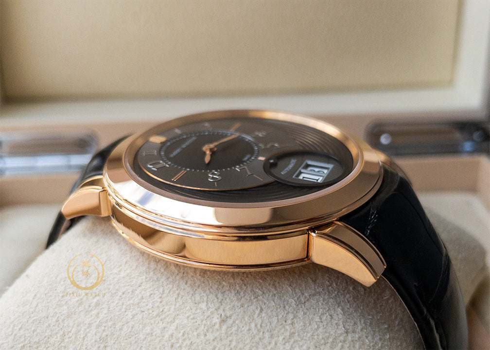 Harry Winston Midnight Big Date