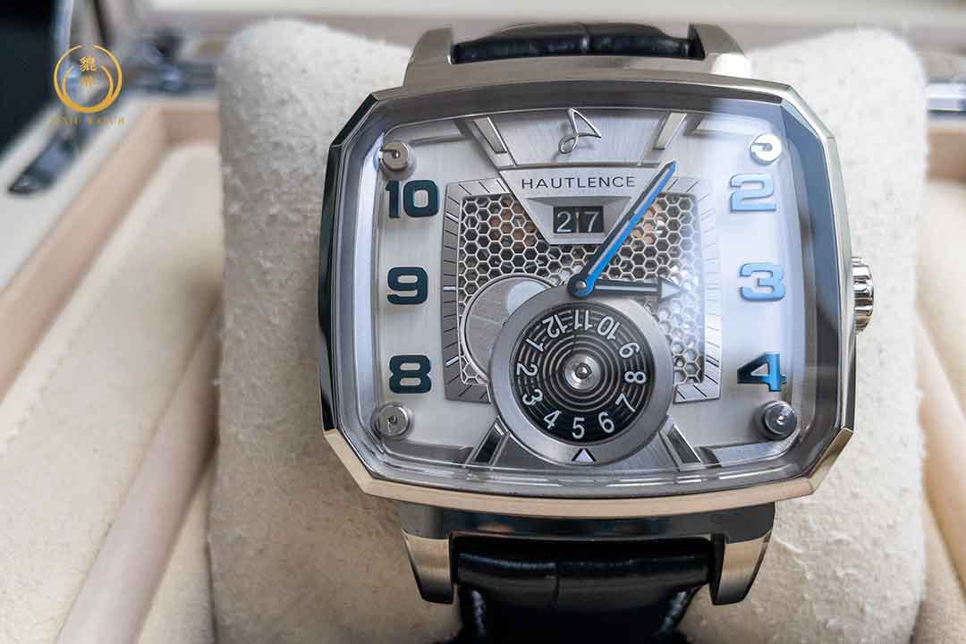 Hautlence Destination 02
