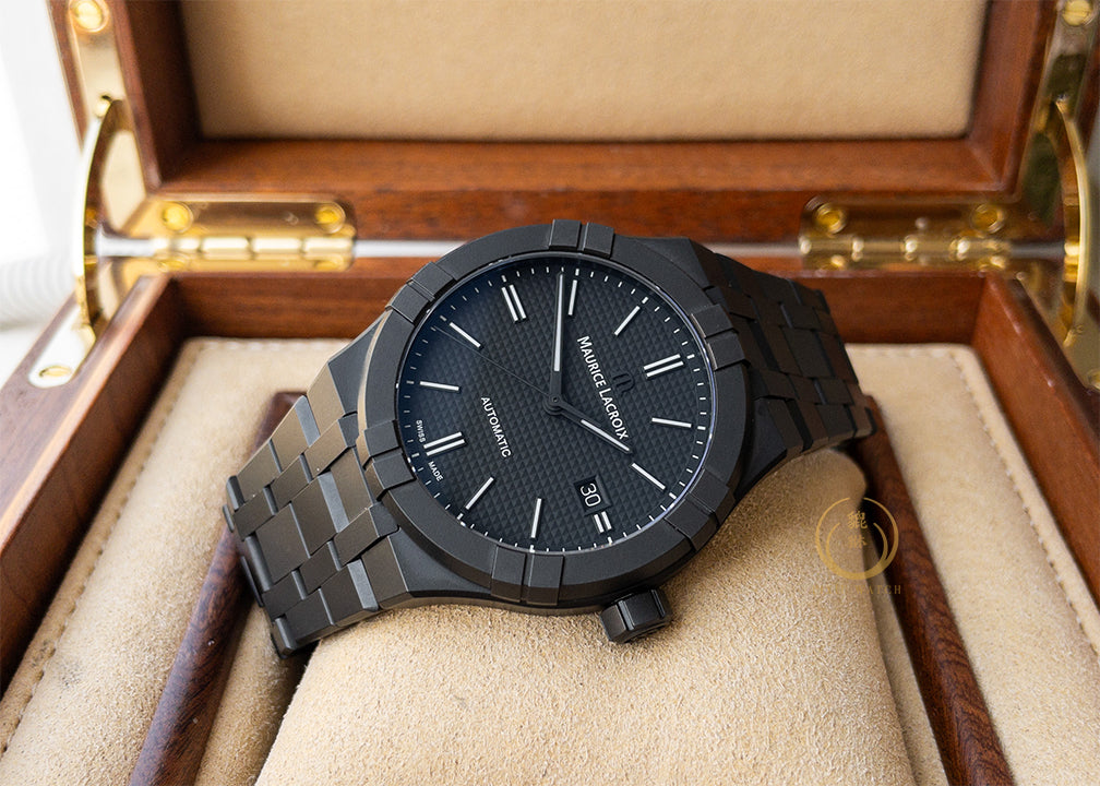 Maurice Lacroix AIKON Black Ceramic