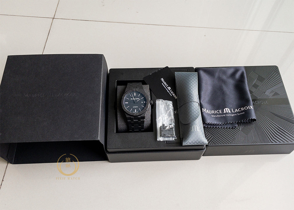 Maurice Lacroix AIKON Black Ceramic